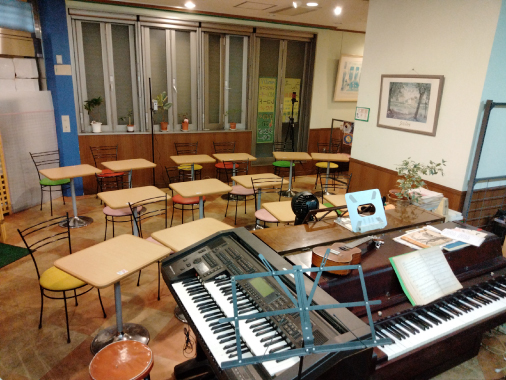 歌声時のテーブルレイアウトの画像です